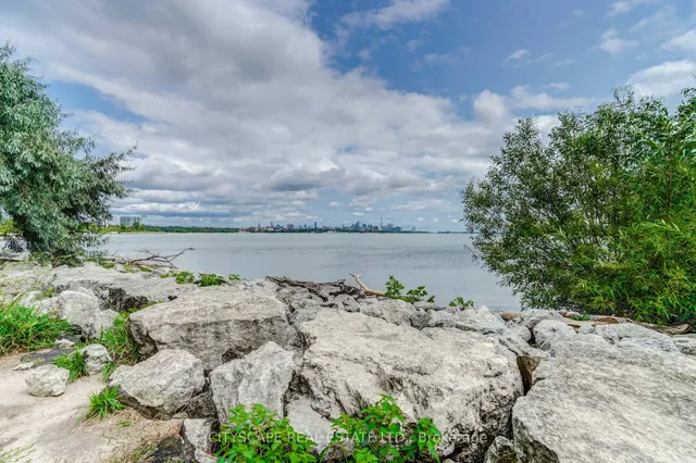 Additional image 30 of 80 Marine Parade Dr Unit 808