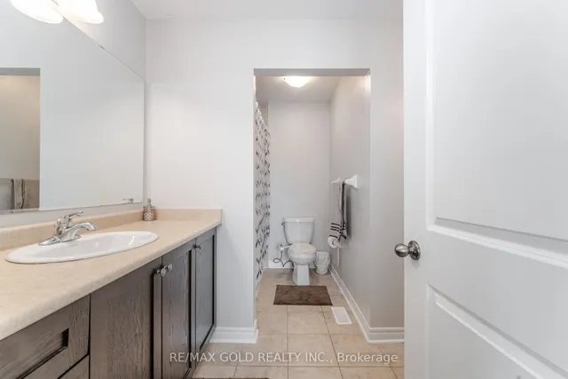 Additional image 18 of 46 Lesabre Cres