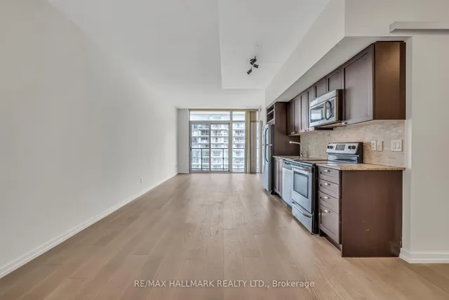 Additional image 5 of 105 The Queensway Ave Unit 1115