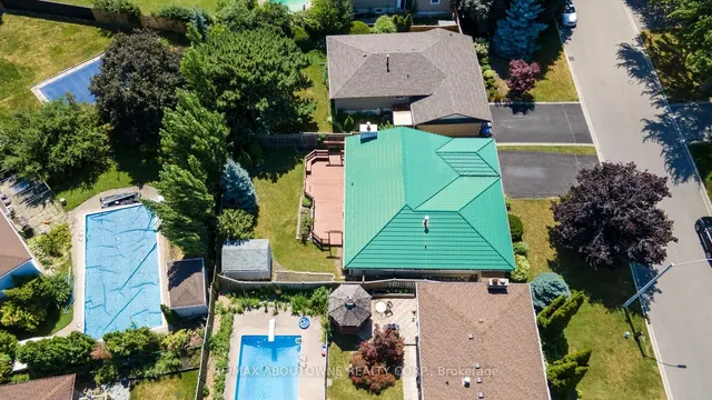 Additional image 34 of 15 Lockton Cres