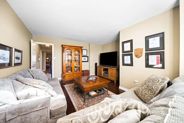 Additional image 42 of 4165 Stonebridge Cres