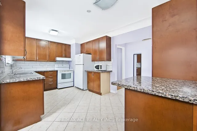 Additional image 16 of 205 Emerson St