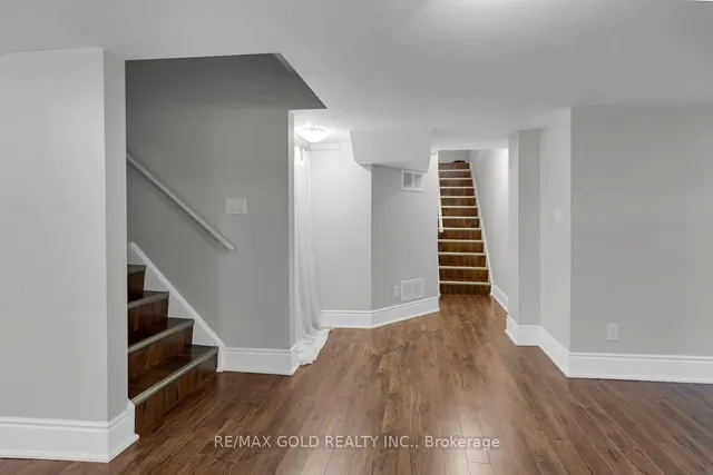 Additional image 46 of 6 Farad Crt