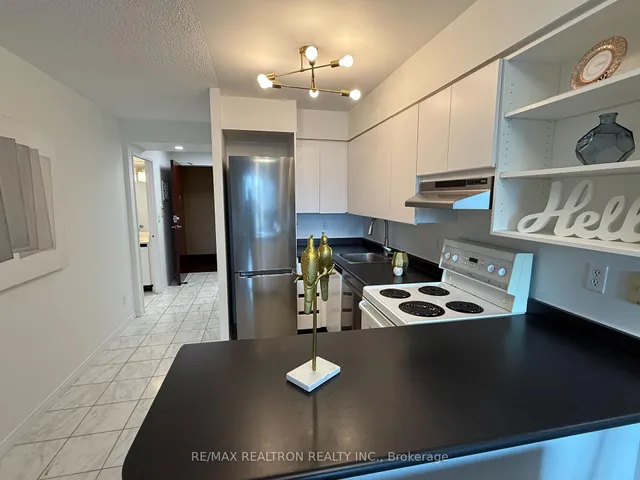Additional image 8 of 750 Bay St Unit 1701