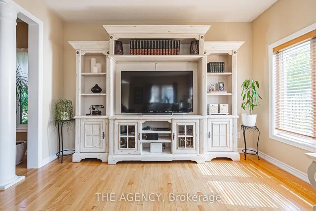 Additional image 5 of 636 Serafini Cres