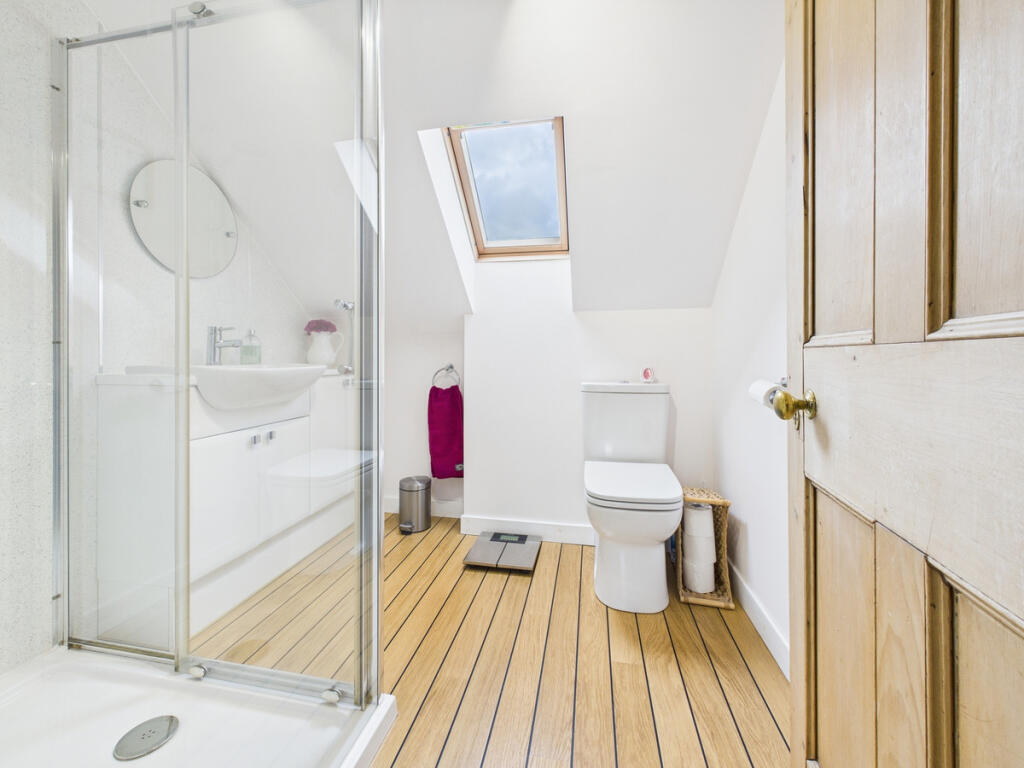 Additional image 23 of Cottage, Maud, AB42