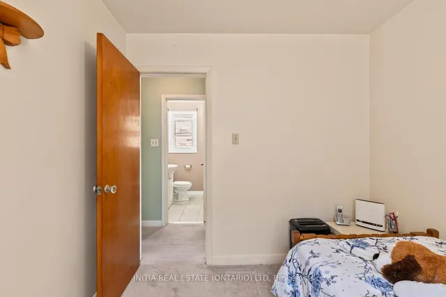 Additional image 24 of 38 North Edgely Ave