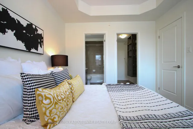 Additional image 14 of 2339 Sawgrass Dr Unit 206