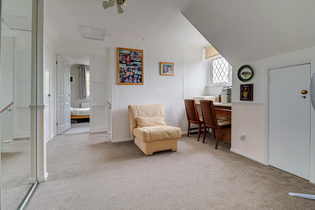 Additional image 16 of Wick Avenue, Wheathampstead, AL4