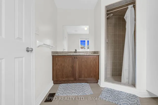 Additional image 22 of 564 Bessborough Dr