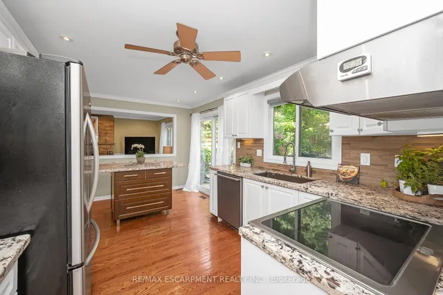 Additional image 14 of 1355 Edgeware Rd