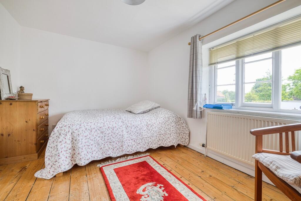 Additional image 13 of Most desirable road in Street