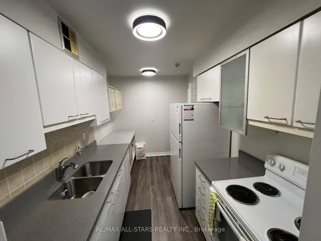 Additional image 16 of 100 Prudential Dr Unit 310