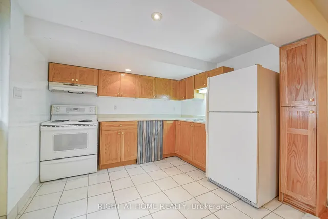 Additional image 32 of 2 Lapworth Cres