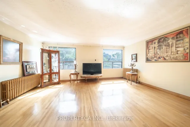 Additional image 15 of 35 Pinewood Ave