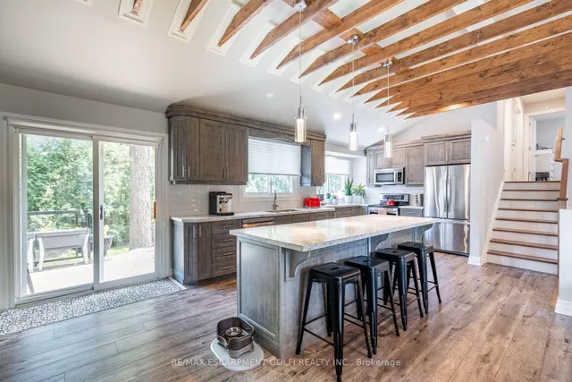 Additional image 4 of 324 Parkside Dr