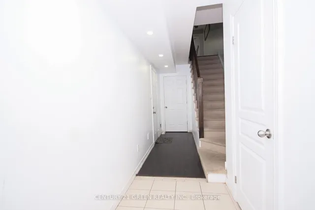 Additional image 4 of 19 England Terr