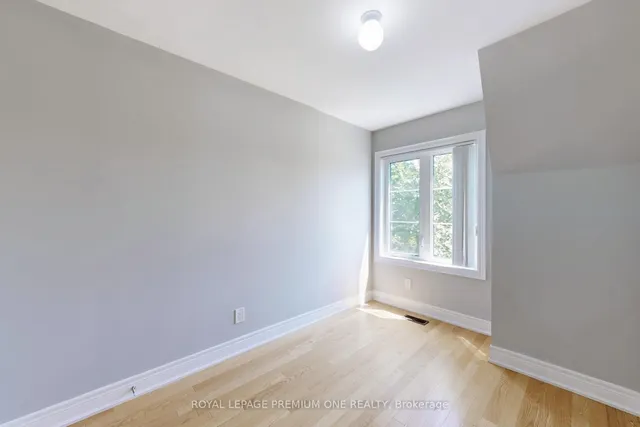 Additional image 31 of 71 DRYDEN Way