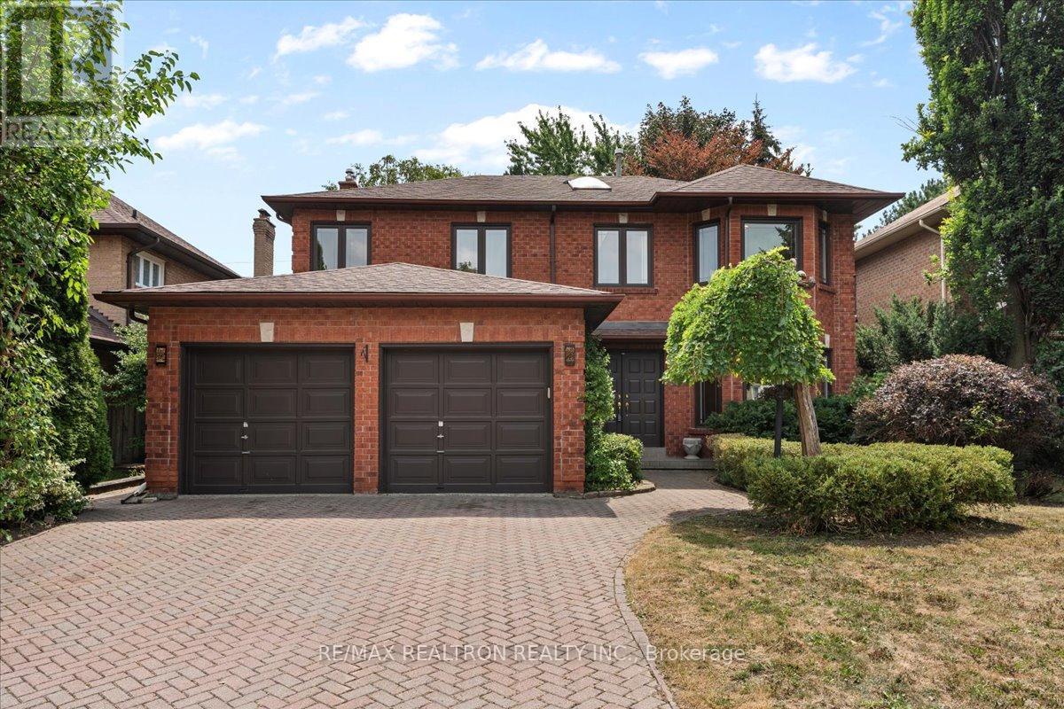 Property image for 47 SOMERSET CRESCENT|Richmond Hill (Observatory), Ontario L4C8N5