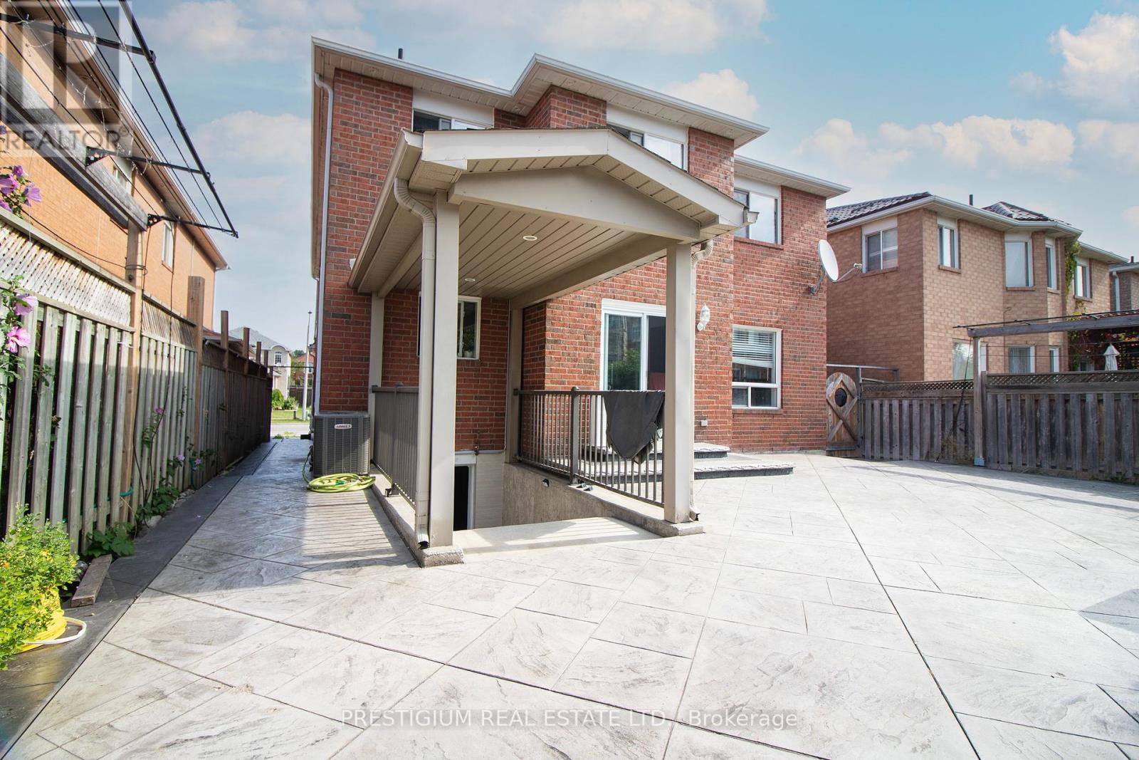 5480 HEATHERLEIGH AVENUE|Mississauga (East Credit), Ontario L5V2K7