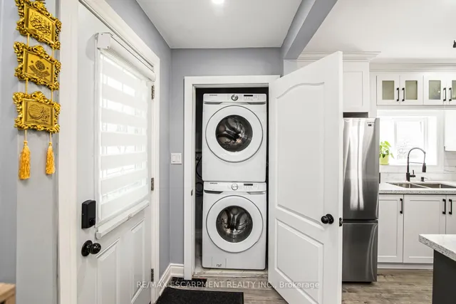 Additional image 21 of 140 East 35th St