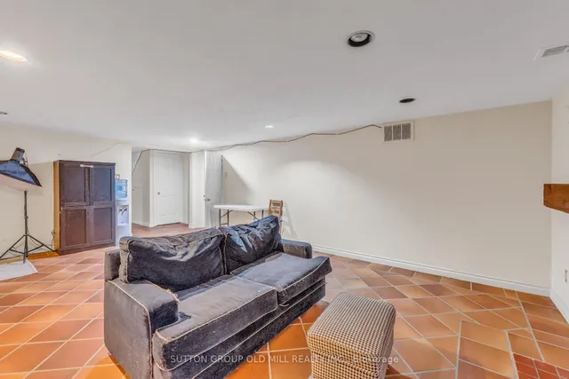 Additional image 39 of 8 Blaine Dr