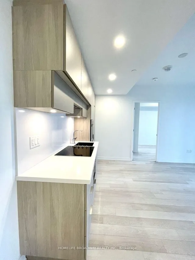 Additional image 11 of 39 Roehampton Ave Unit 1504