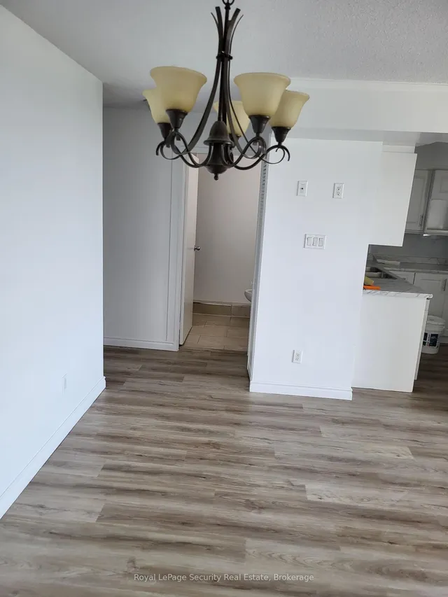Additional image 9 of 2470 Eglinton Ave Unit 605