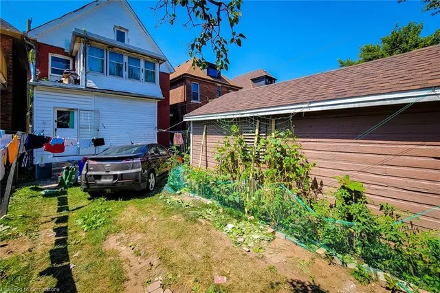 Additional image 6 of 29 Carrick Ave