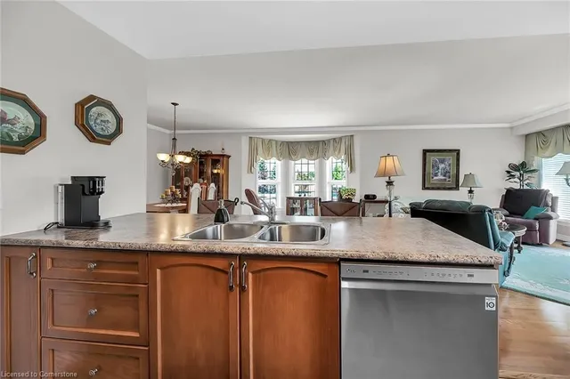 Additional image 20 of 59 Critzia Dr Unit 205