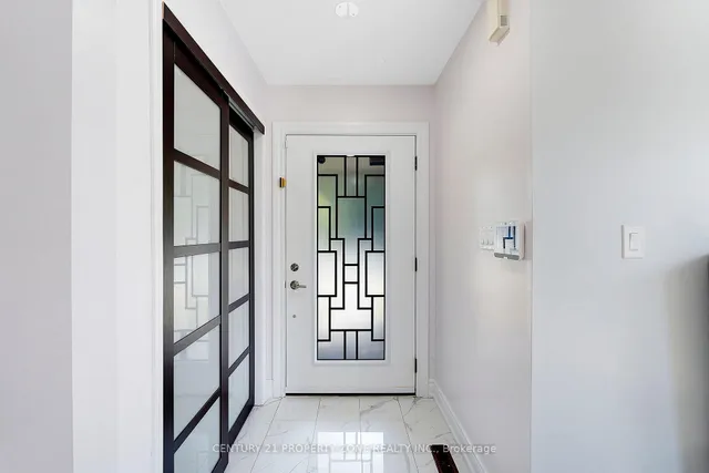 Additional image 3 of 185 Brisdale Dr