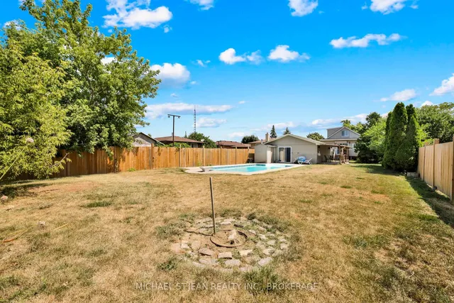 Additional image 33 of 47 Worsley Rd