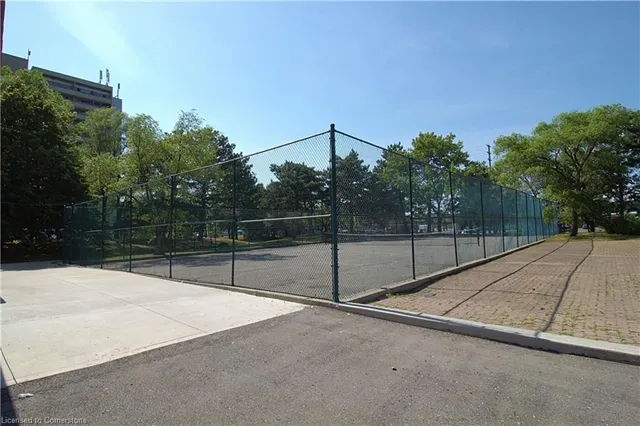 Additional image 33 of 90 Ling Rd Unit 904