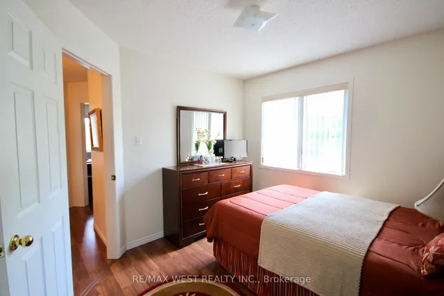 Additional image 21 of 1 Platinum Dr