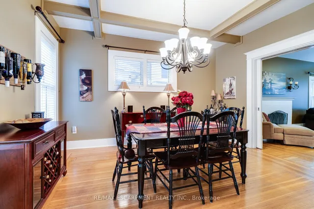 Additional image 15 of 75 MELROSE Ave