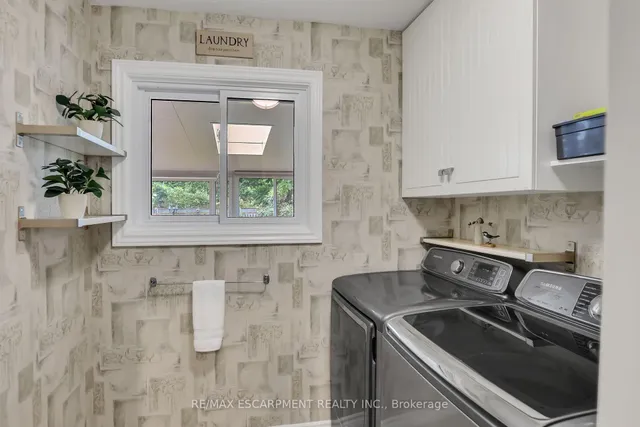 Additional image 13 of 95 Mountain Ave