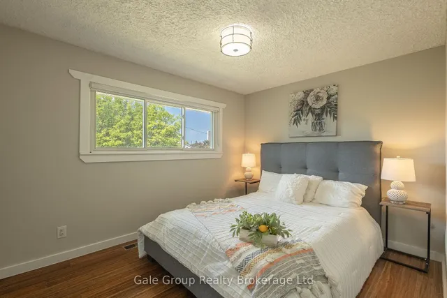 Additional image 23 of 15 Kelvin Crt