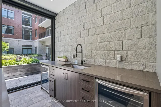 Additional image 34 of 1 Redfern Ave Unit 102