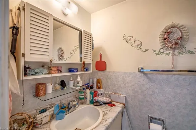 Additional image 23 of 1964 Main St Unit 507