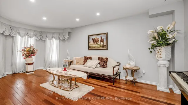 Additional image 8 of 4489 Weymouth Commons Cres