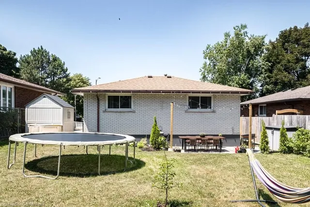 Additional image 45 of 65 Elgar Ave