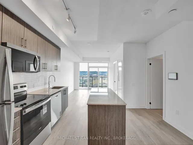 Additional image 19 of 2782 Barton St Unit 1418