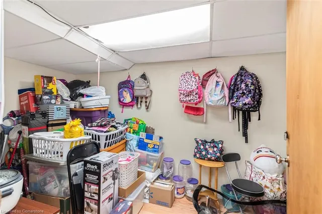 Additional image 29 of 172 Gibson Ave