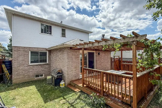 Additional image 39 of 18 Millpond Pl