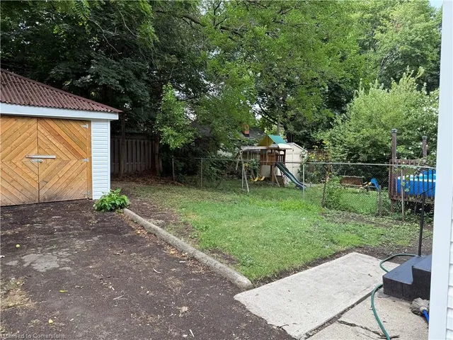 Additional image 4 of 172 Sherman Ave