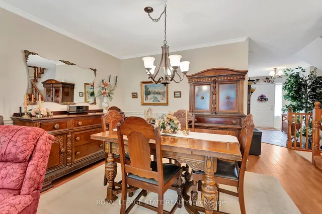 Additional image 11 of 30 Osler Dr Unit 12