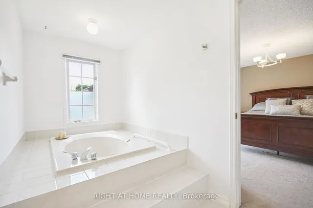 Additional image 21 of 309 Amberly Blvd