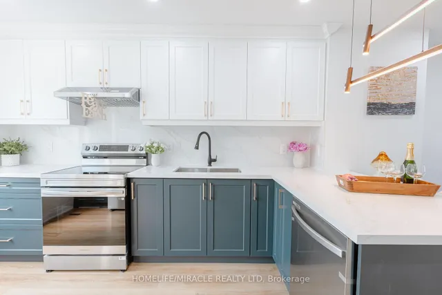 Additional image 13 of 3594 Laddie Cres