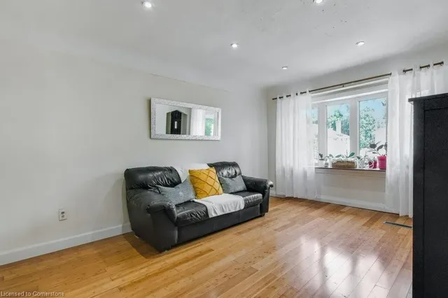 Additional image 10 of 20 Audrey St