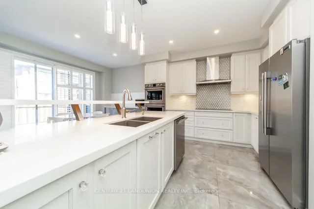 Additional image 19 of 70 Prairie Creek Cres